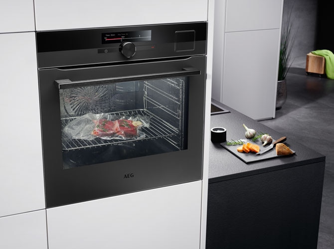 Innovative AEG oven with the sleek, matte black design